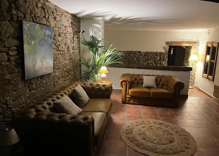 El Querol Vell מלון 3*