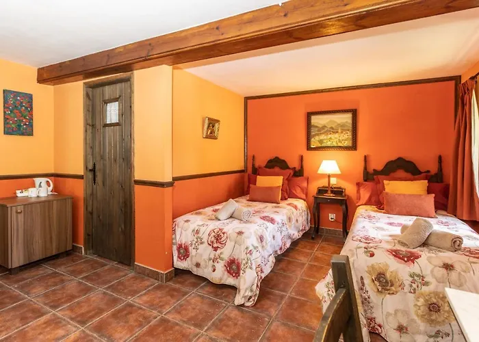 El Querol Vell מלון 3*